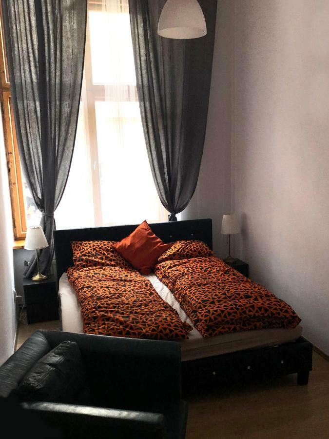 Glamour Apartment Florianska 32 Krakow Bagian luar foto