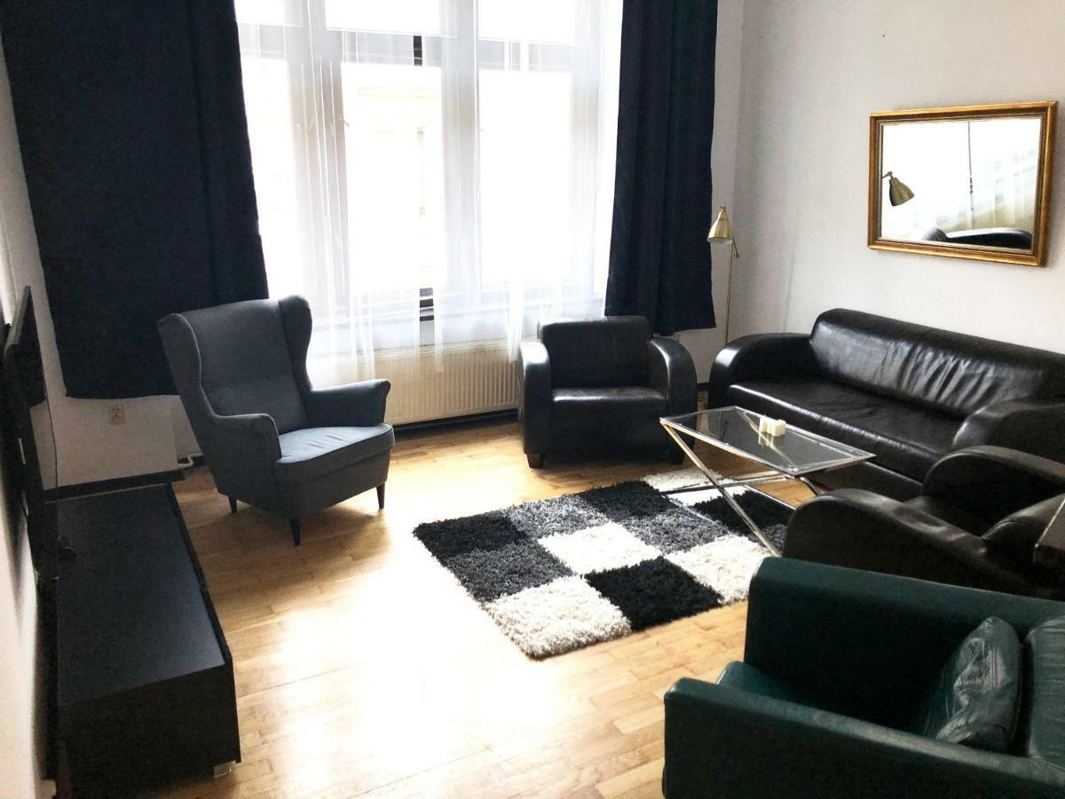 Glamour Apartment Florianska 32 Krakow Bagian luar foto