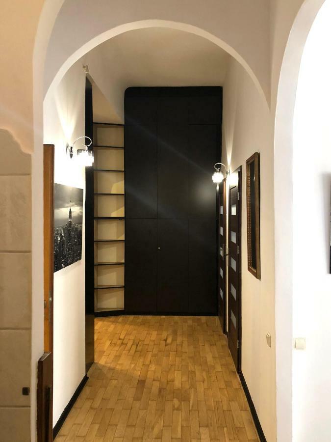 Glamour Apartment Florianska 32 Krakow Bagian luar foto