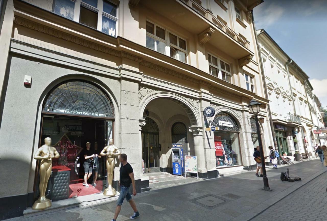 Glamour Apartment Florianska 32 Krakow Bagian luar foto